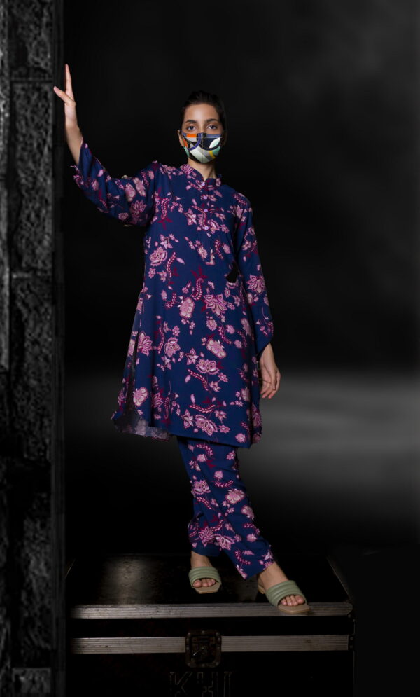 2 Piece – Blue Floral Soft Arabian Linen Suit